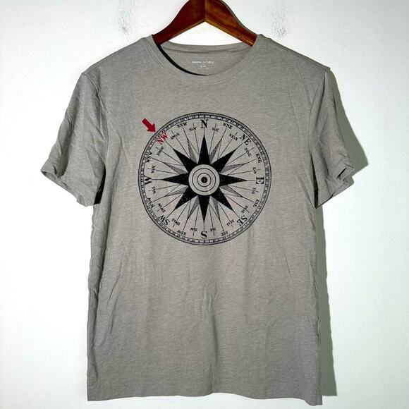 Banana Republic Compass Tee Shirt - Picture 1 of 3
